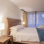 Elegant Lodging Steps Away From Costanera Center
