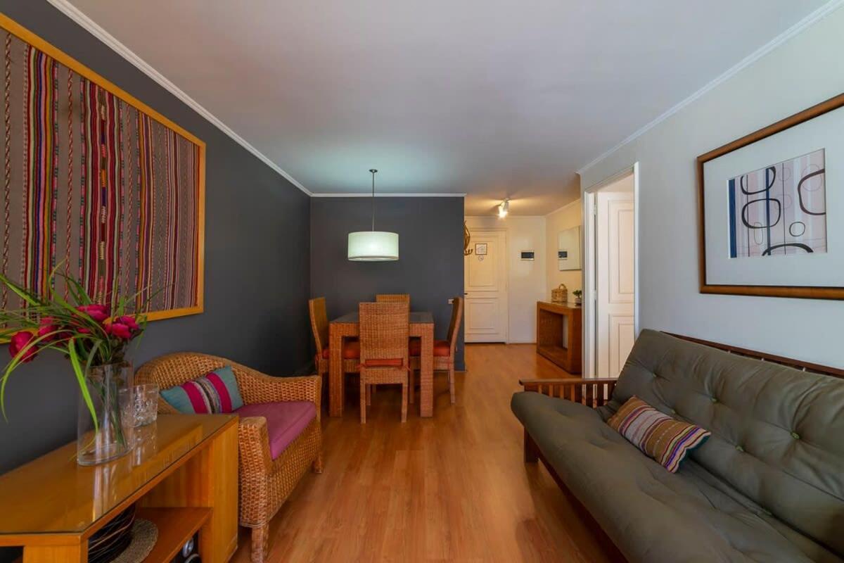 Elegant Steps Away From Costanera Center Apartamento