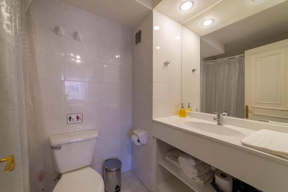 Elegant Steps Away From Costanera Center Apartamento Santiago