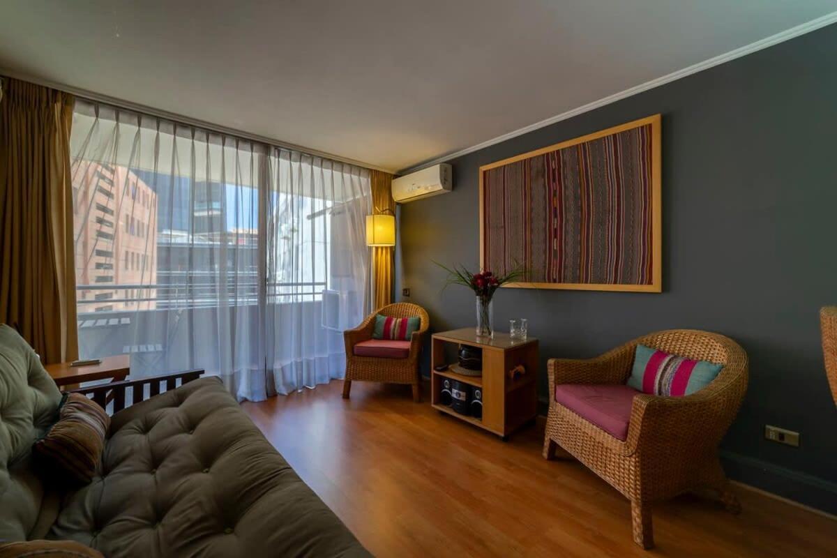 Elegant Steps Away From Costanera Center Apartamento Santiago