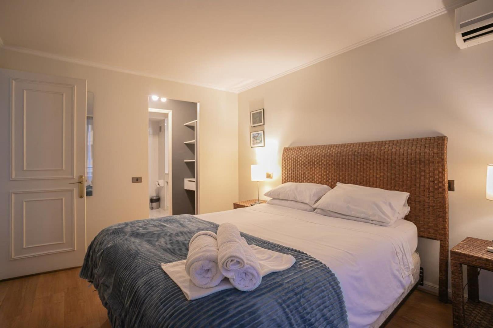 Elegant Steps Away From Costanera Center Apartamento