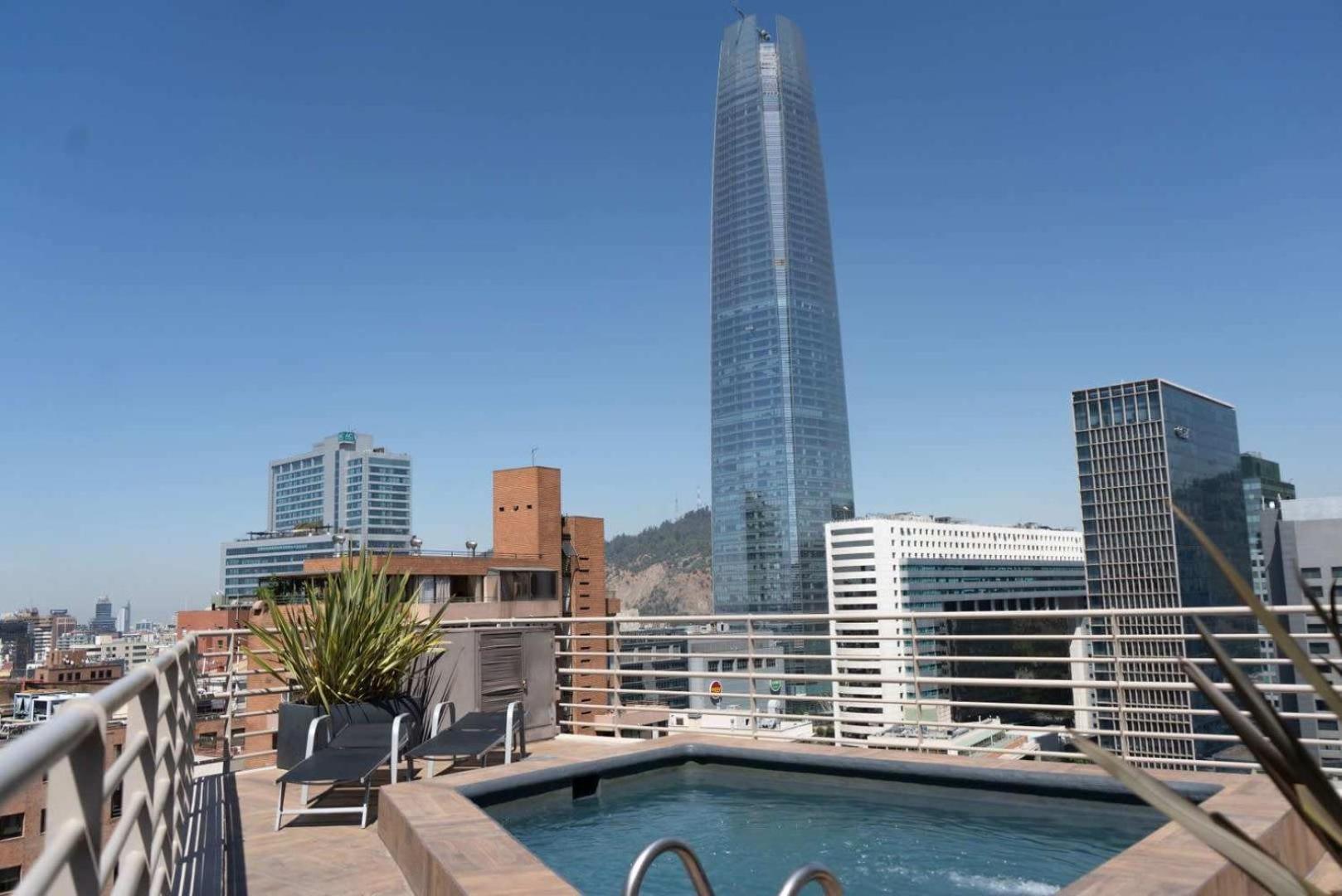 Elegant Steps Away From Costanera Center Santiago